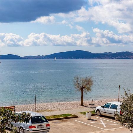 Mare-More Studio W Balcony And Beach Front And View Задар Екстериор снимка