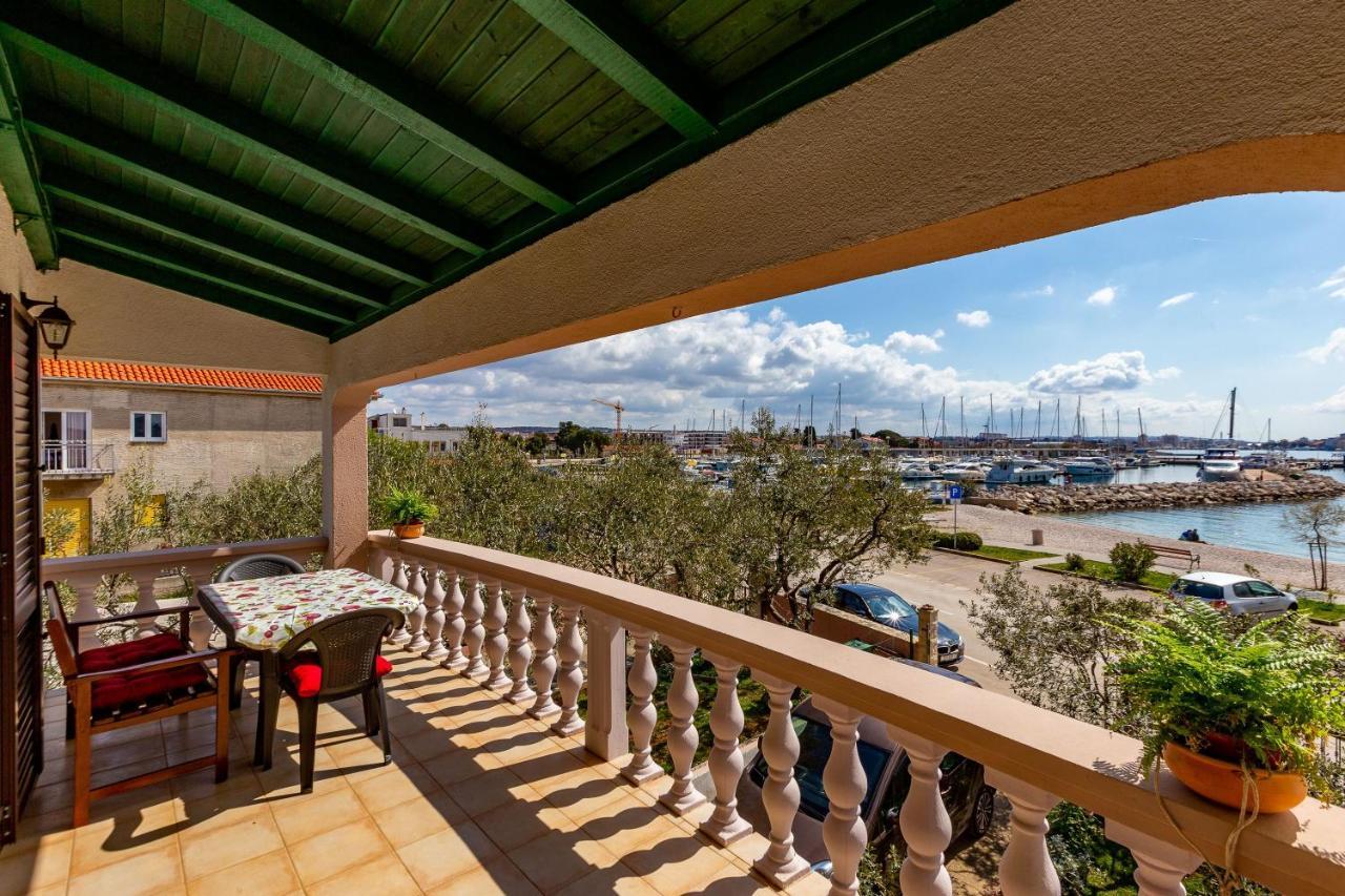 Mare-More Studio W Balcony And Beach Front And View Задар Екстериор снимка