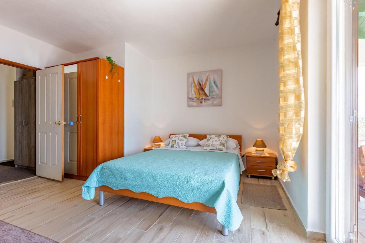 Mare-More Studio W Balcony And Beach Front And View Задар Екстериор снимка